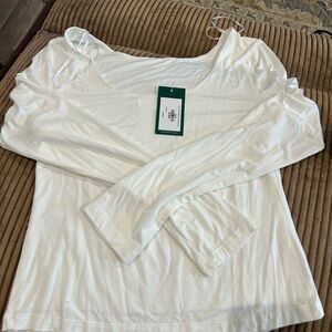 Mahina Elegant White Blouse